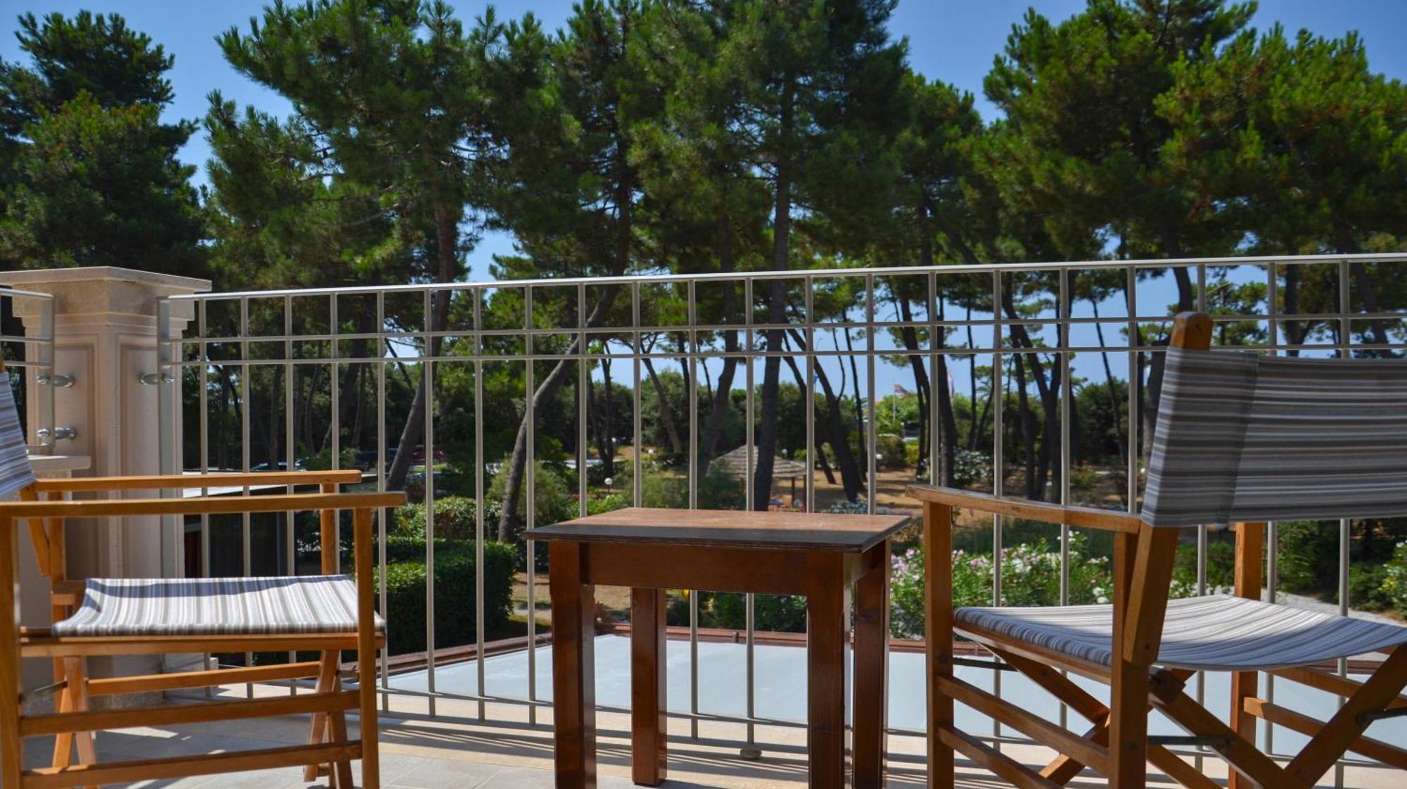 Hotel Villa Elsa Marina di Massa Exterior foto